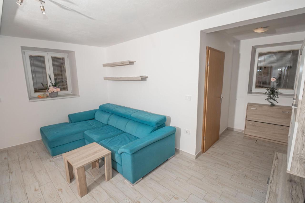 إيزولا Sml Apartments 2 المظهر الخارجي الصورة